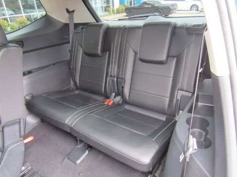 Used 2022 Volkswagen Atlas SEL R-Line image 23