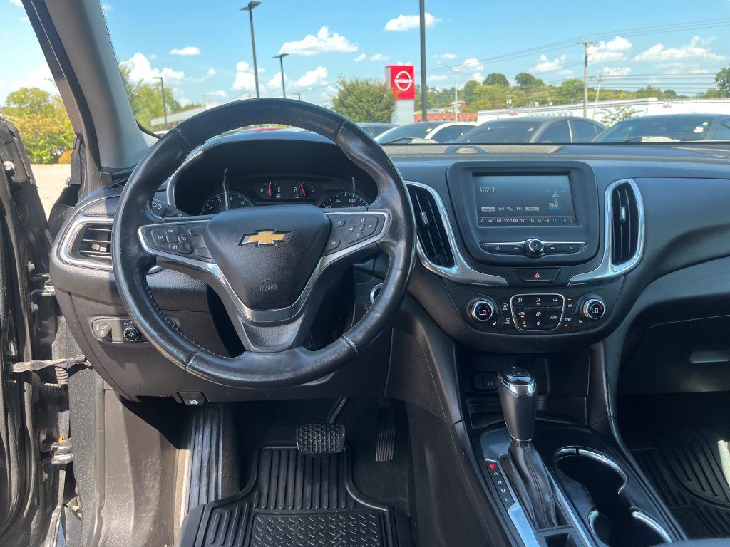 Used 2018 Chevrolet Equinox LT FWD image 30
