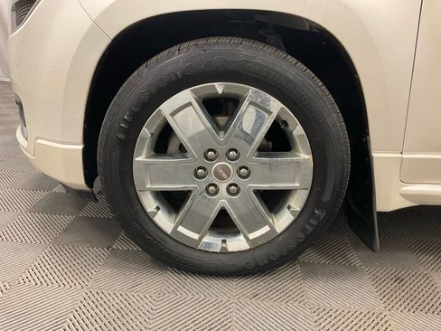 Used 2013 GMC Acadia Denali image 14