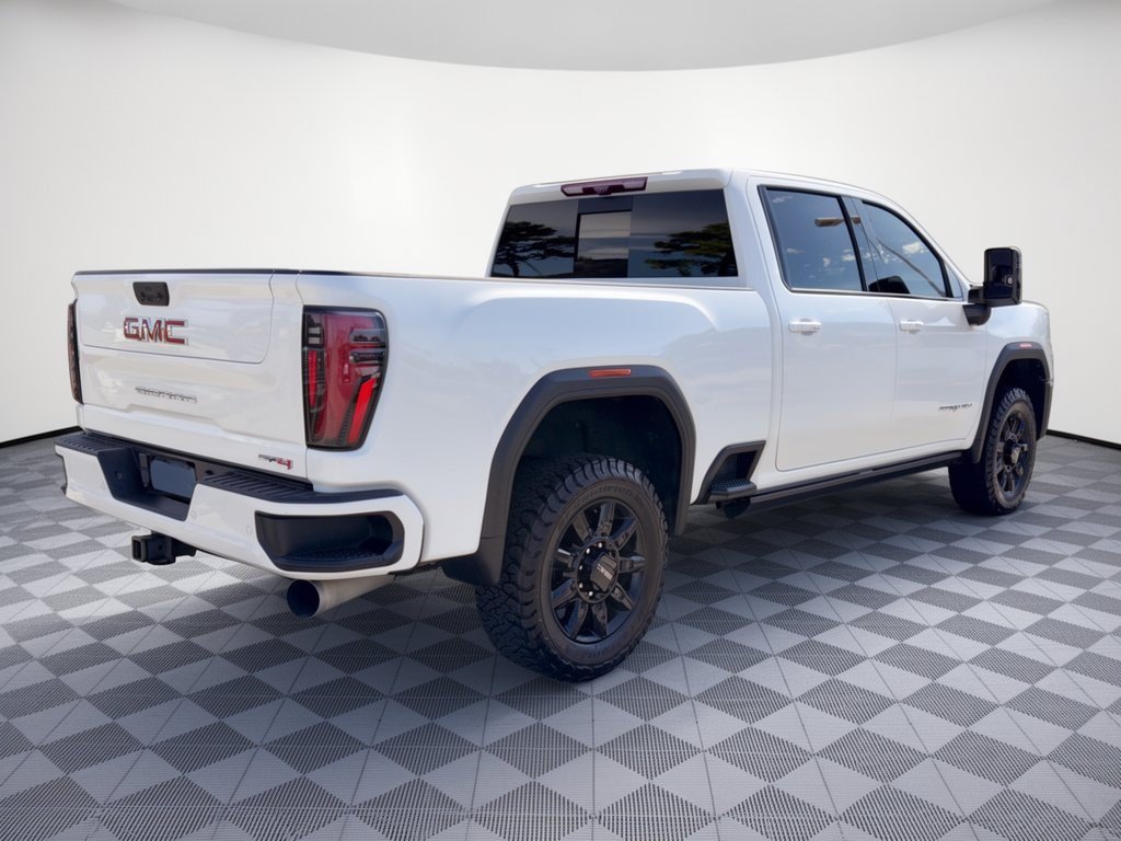 Used 2024 GMC Sierra 2500 AT4 w/ AT4 Premium Plus Package AWD/4WD image 9