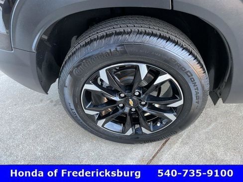 Used 2023 Chevrolet TrailBlazer LT AWD/4WD image 12