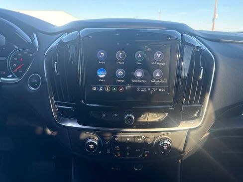 Used 2023 Chevrolet Traverse RS AWD/4WD image 11
