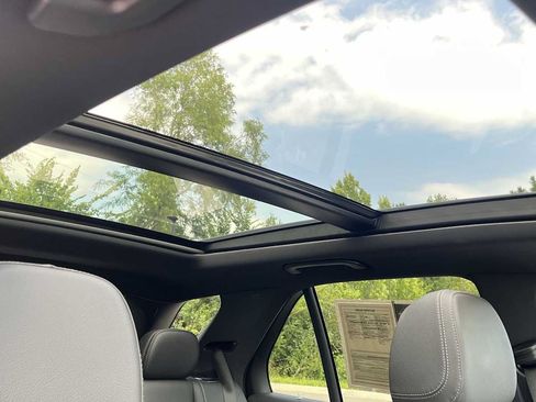 Certified 2025 Mercedes-Benz GLE 450e 4MATIC image 27