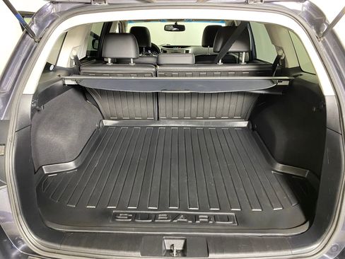 Used 2011 Subaru Outback 2.5i Limited image 31