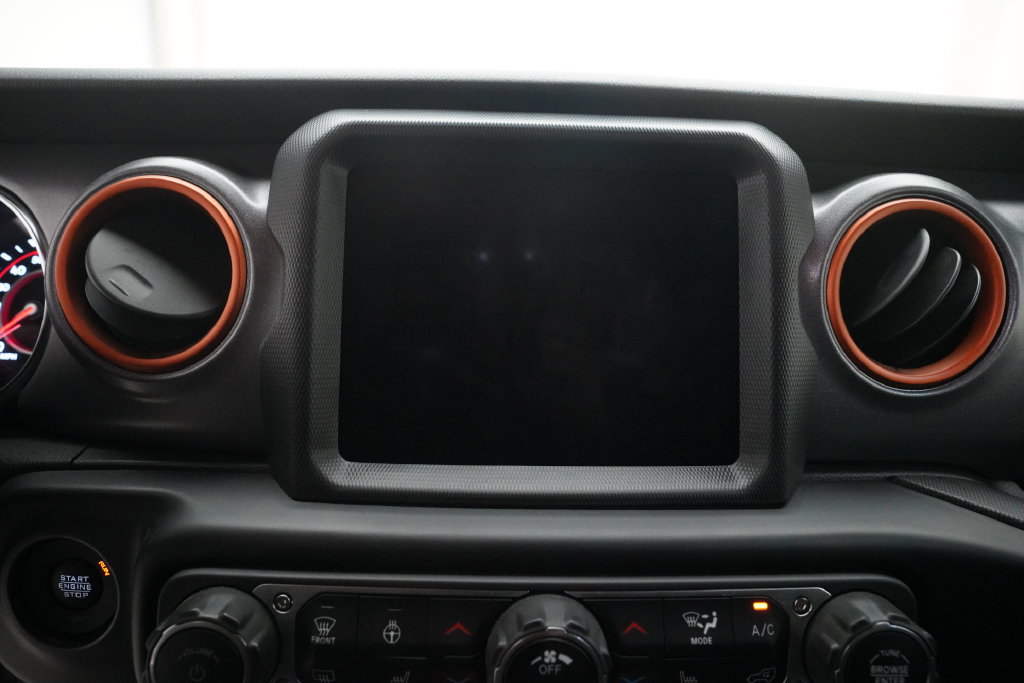 Used 2022 Jeep Gladiator Mojave w/ Cold Weather Group AWD/4WD image 6