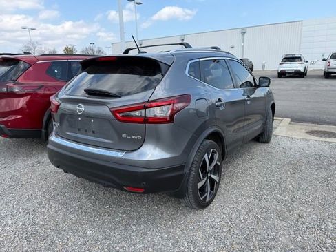 Certified 2022 Nissan Rogue Sport SL image 2
