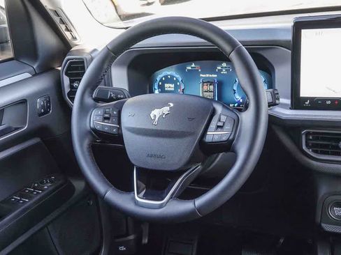 Used 2025 Ford Bronco Sport Outer Banks w/ Outer Banks Tech Package+ AWD/4WD image 15