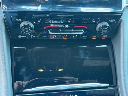 New 2025 Jeep Grand Cherokee Altitude image 25