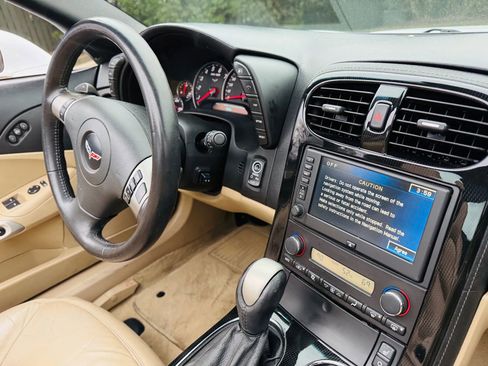 Used 2009 Chevrolet Corvette Coupe w/ Preferred Equipment Group image 43