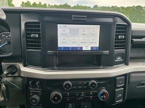 Certified 2025 Ford F250 XLT AWD/4WD image 21