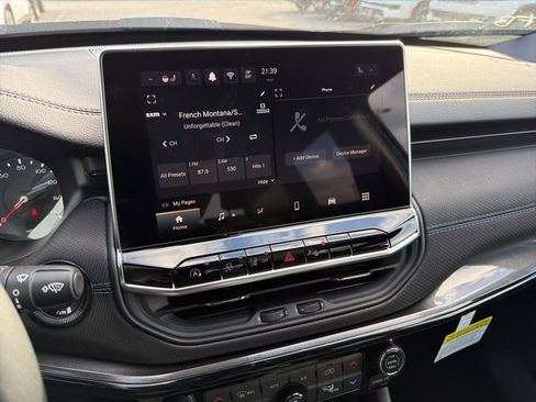 New 2026 Jeep Compass Limited image 12