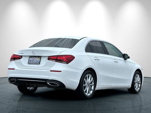 Used 2019 Mercedes-Benz A 220 image 4