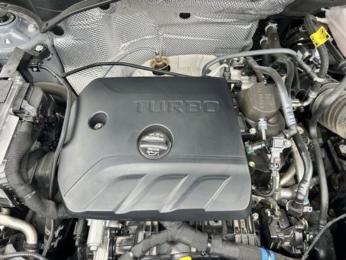 Used 2025 Buick Encore GX Avenir w/ Avenir Technology Package image 29