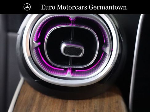 Used 2023 Mercedes-Benz GLC 300 4MATIC image 12
