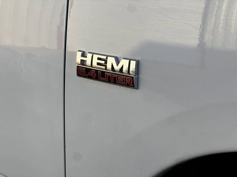 Used 2018 RAM 3500 Tradesman AWD/4WD image 9