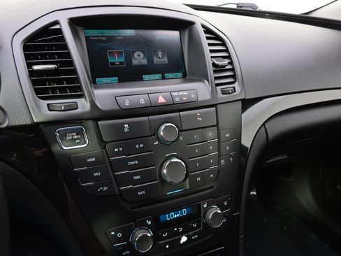 Used 2013 Buick Regal Premium FWD image 26