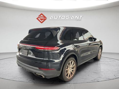 Used 2021 Porsche Cayenne image 7