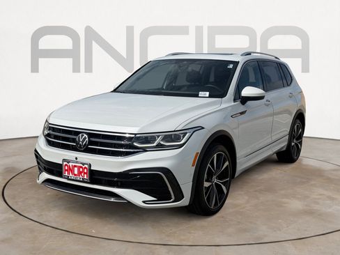 Used 2024 Volkswagen Tiguan SEL R-Line w/ MDO Package, Two-Row AWD/4WD image 6
