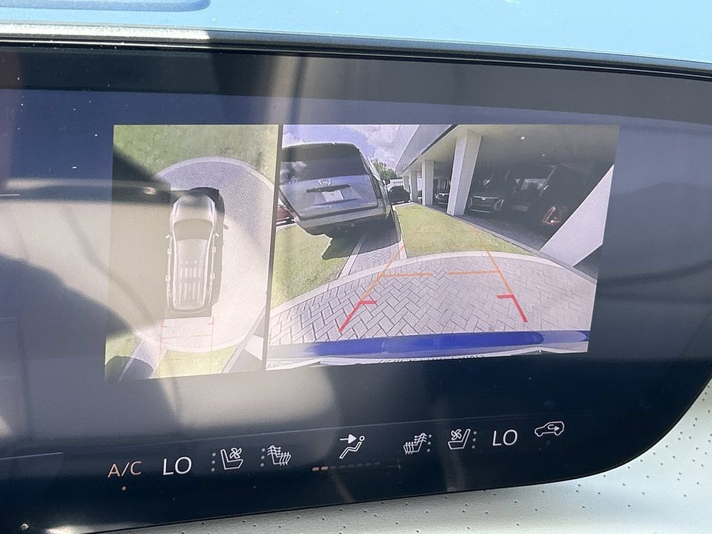 Certified 2026 Buick Enclave Avenir w/ Super Cruise Package FWD image 26