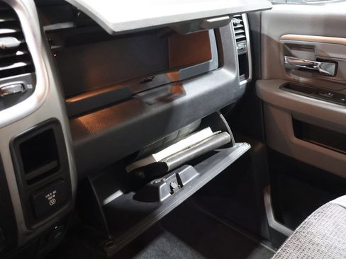 Used 2017 RAM 1500 Big Horn AWD/4WD image 33