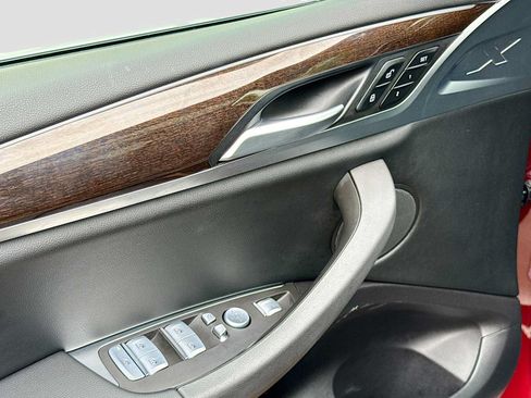 Certified 2025 BMW X4 xDrive30i AWD/4WD image 13