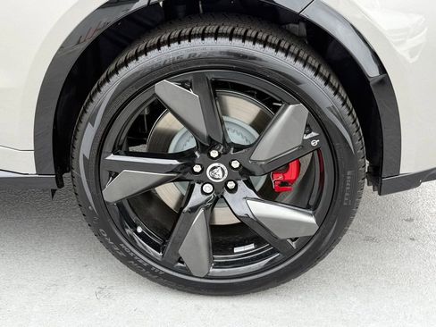New 2026 Jaguar F-PACE SVR image 10