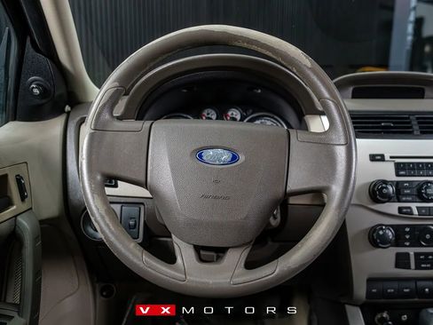 Used 2010 Ford Focus SE image 26