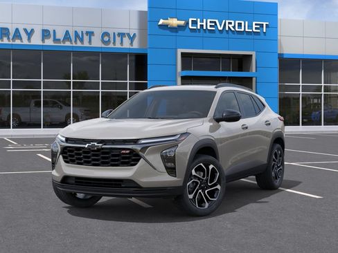 New 2026 Chevrolet Trax RS w/ Sunroof Package FWD image 6