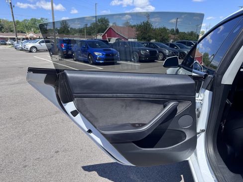 Used 2023 Tesla Model 3 Standard Range RWD image 10
