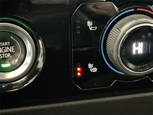 Used 2024 Chevrolet Silverado 1500 LT image 18