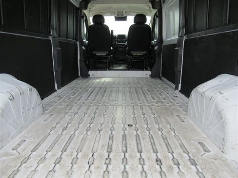 Used 2023 RAM ProMaster 2500 image 10