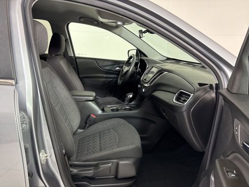 Used 2023 Chevrolet Equinox LT image 12