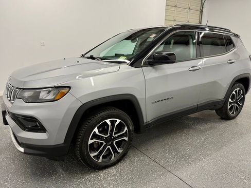 Used 2022 Jeep Compass Limited image 5