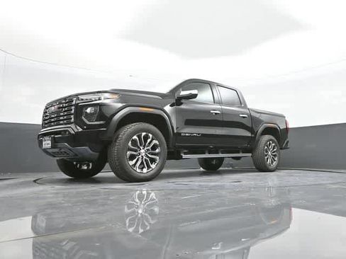 New 2026 GMC Canyon Denali image 73