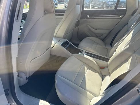 Used 2018 Porsche Panamera 4S AWD/4WD image 9