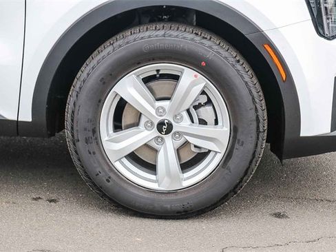 New 2026 Kia Sorento LX image 12