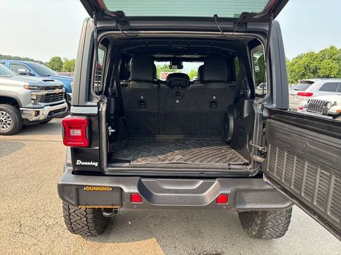 Used 2022 Jeep Wrangler Unlimited Sahara w/ Advanced Safety Group AWD/4WD image 22