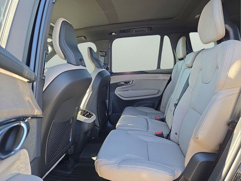 New 2026 Volvo XC90 B6 Ultra image 15