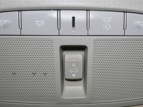 Used 2016 Nissan Sentra SV w/ Style Package image 26