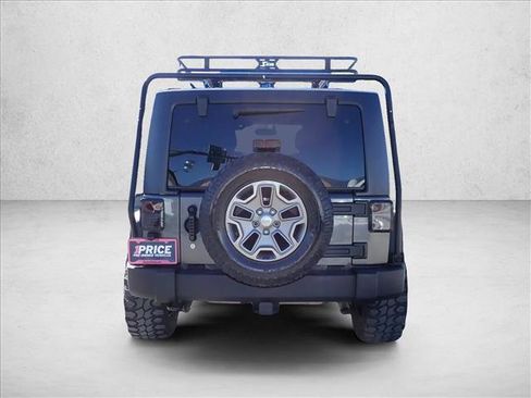 Used 2018 Jeep Wrangler Unlimited Sport S AWD/4WD image 3