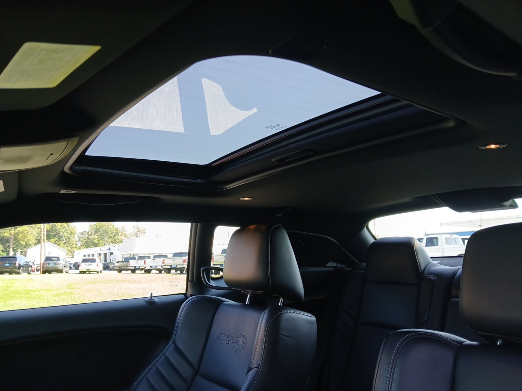 Used 2018 Dodge Challenger SRT Hellcat RWD image 44