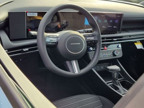 New 2026 Hyundai Santa Cruz SE FWD image 3