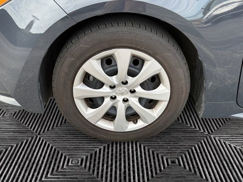 Used 2024 Toyota Corolla LE FWD image 14