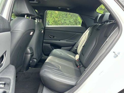 New 2026 Hyundai Elantra SEL Sport FWD image 5