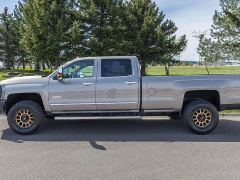 Used 2017 Chevrolet Silverado 2500 High Country w/ Duramax Plus Package AWD/4WD image 8