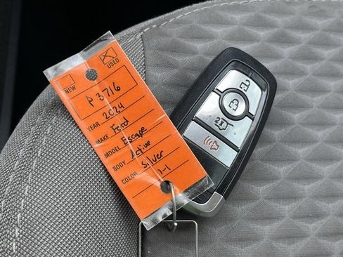 Used 2024 Ford Escape Active image 35
