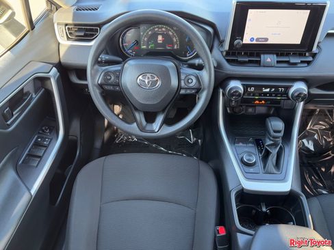 Certified 2025 Toyota RAV4 LE image 16