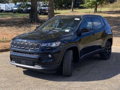 New 2026 Jeep Compass Latitude image 34