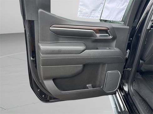 Used 2023 GMC Sierra 1500 SLT w/ SLT Premium Plus Package image 19