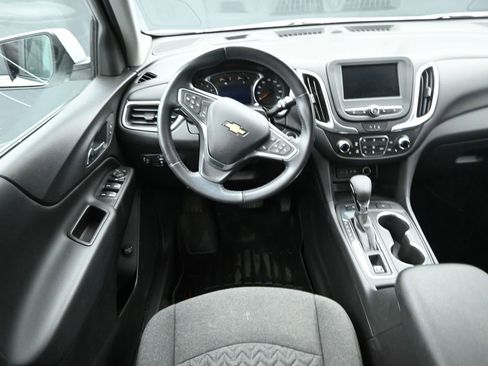 Used 2022 Chevrolet Equinox LT image 13
